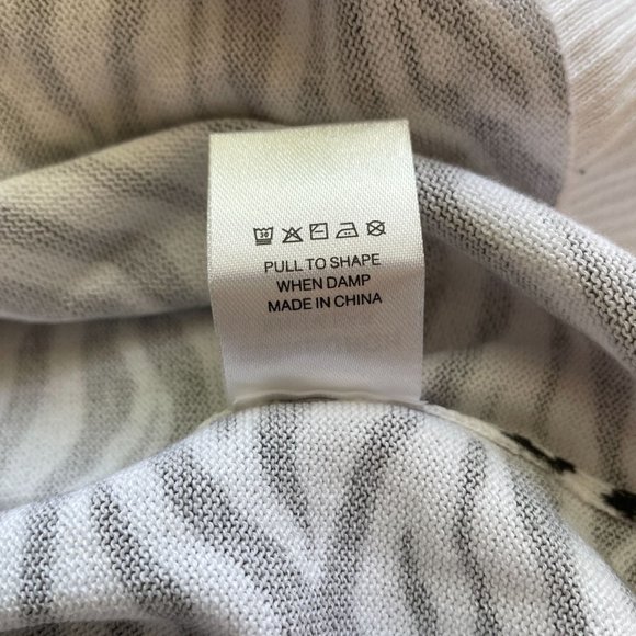 Edinburgh Knitwear Zebra Print Crewneck Cotton Sweater S NWT - Picture 10 of 11